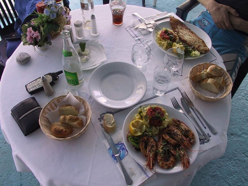 bescheidenes Mittagessen in Nizza
