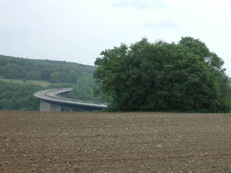 Montag: Blick auf die Jagsttalbrücke - ab jetzt noch zwei Stunden Landstraße nach Hause