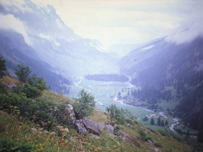 Anreise: Klausen, Blick nach Glarus oder auf den Urnerboden